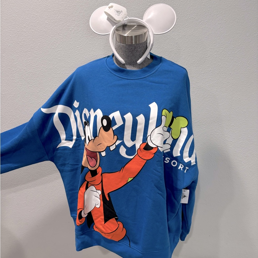 Disney Goofy Sweater - NWT!!